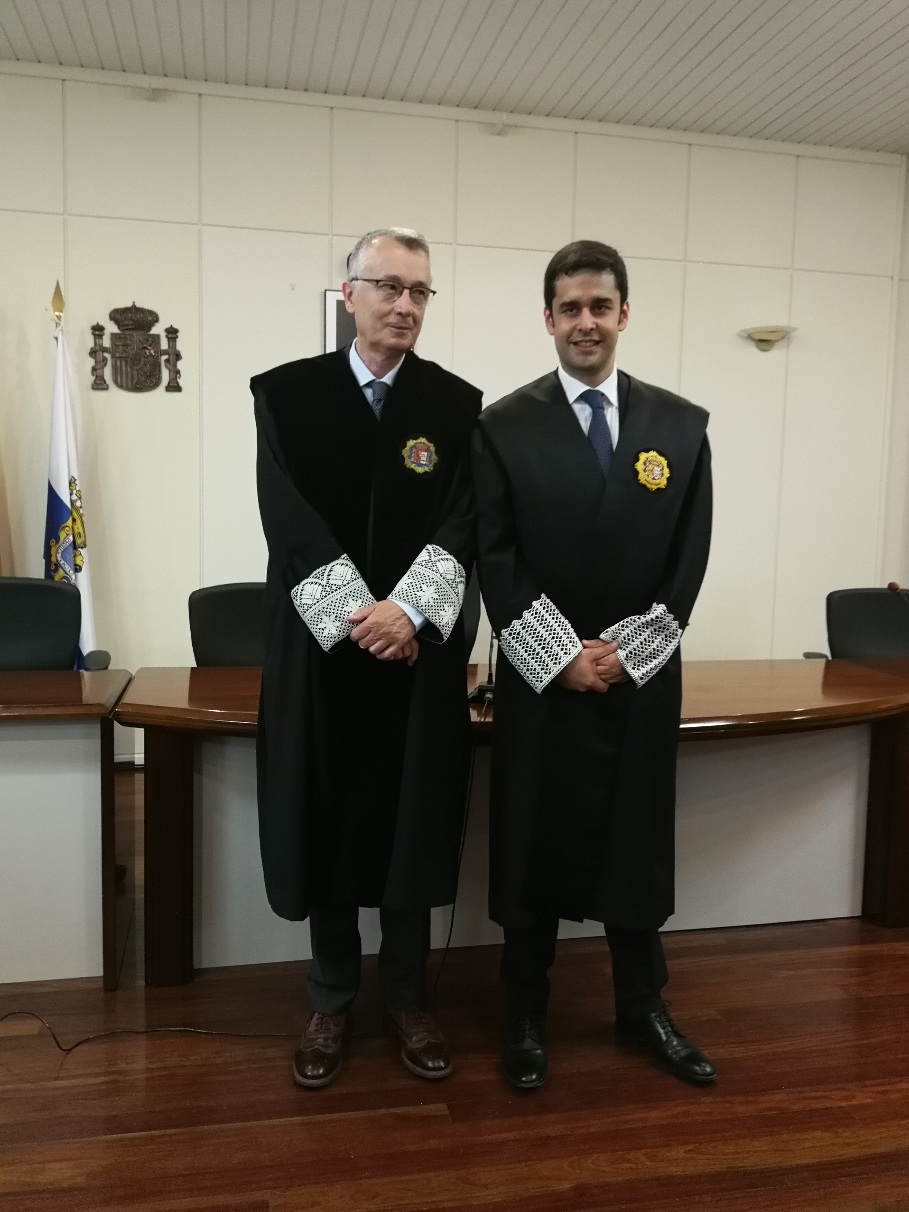 El juez Julio Luis Gallego jura como magistrado y permanece al frente del Juzgado nº 7 de Torrelavega